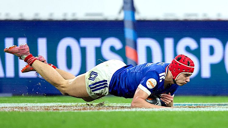 OVALIE – 42 Coqs mobilisés, dont 11 du 64. Bleuets brillants. Sevens discret